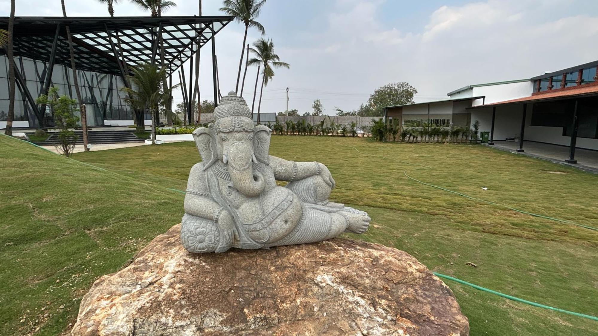 Serene Resort Hyderabad Samsabad Kültér fotó