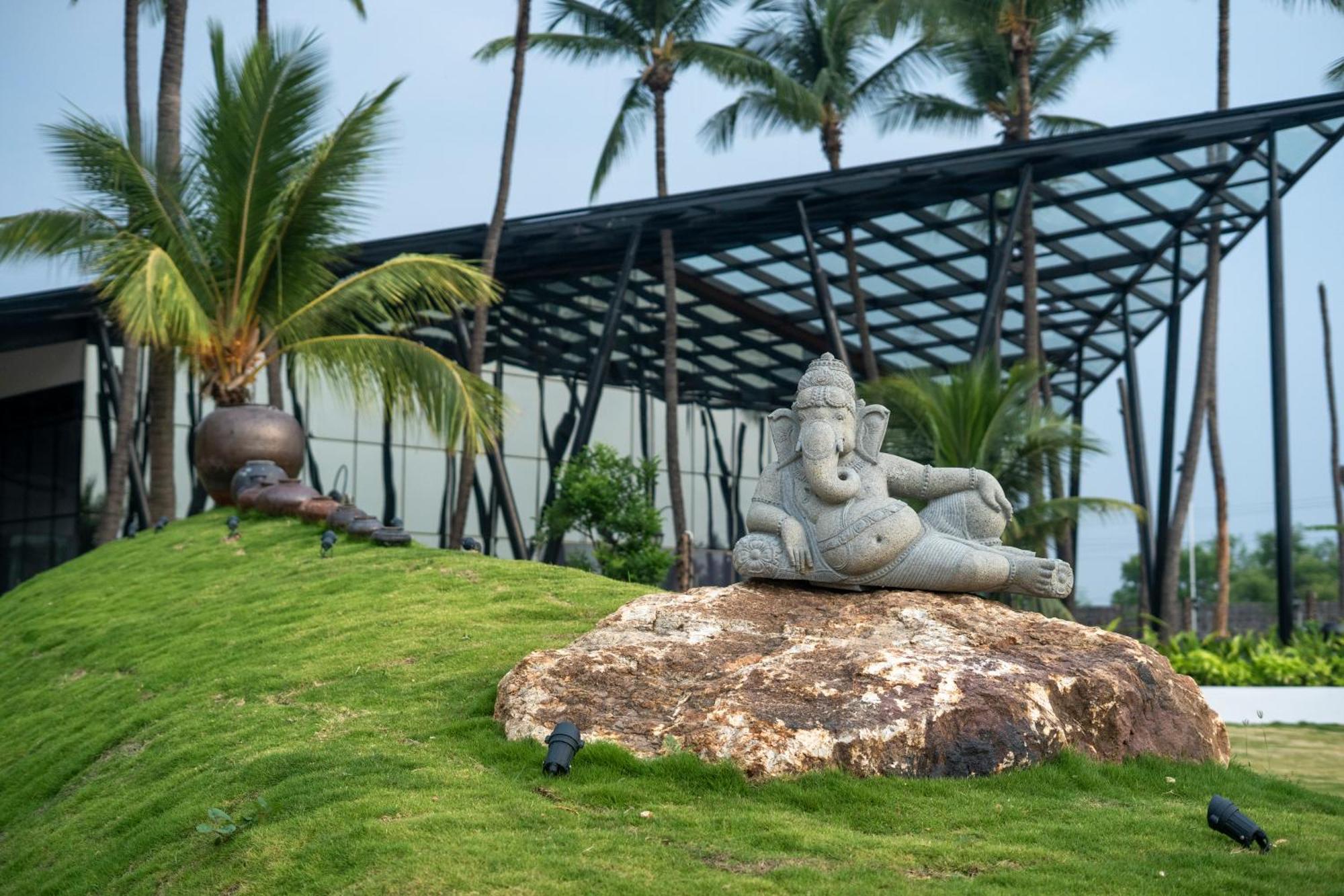 Serene Resort Hyderabad Samsabad Kültér fotó