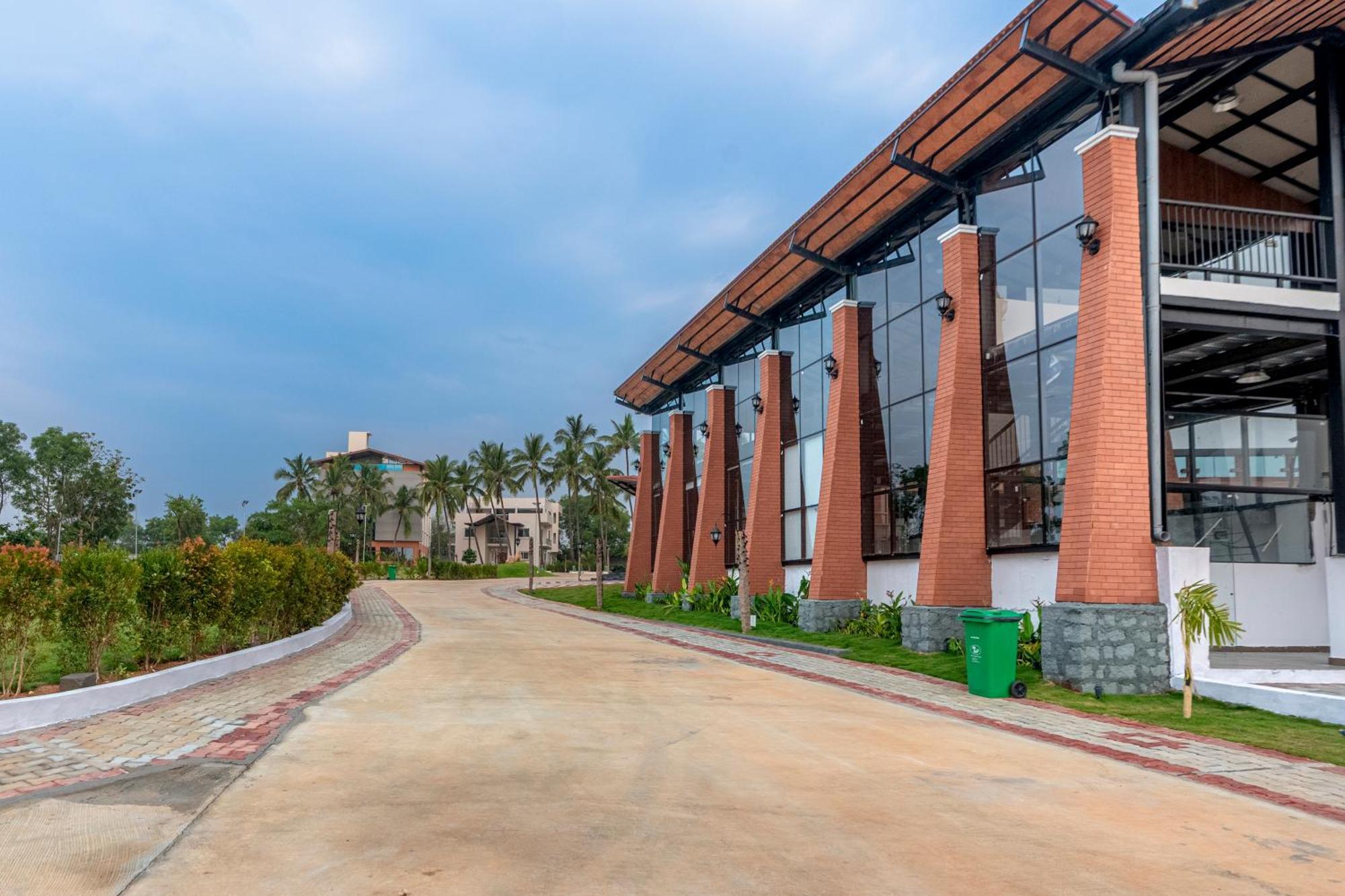 Serene Resort Hyderabad Samsabad Kültér fotó